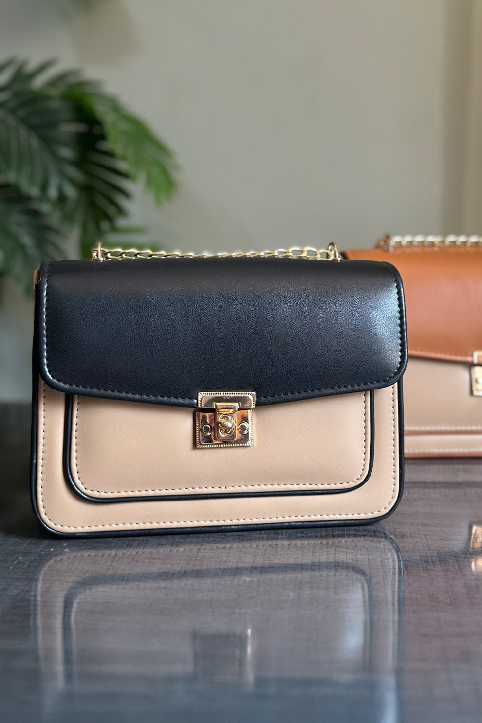 Fineur Bella Chain Shoulder Bag - Black