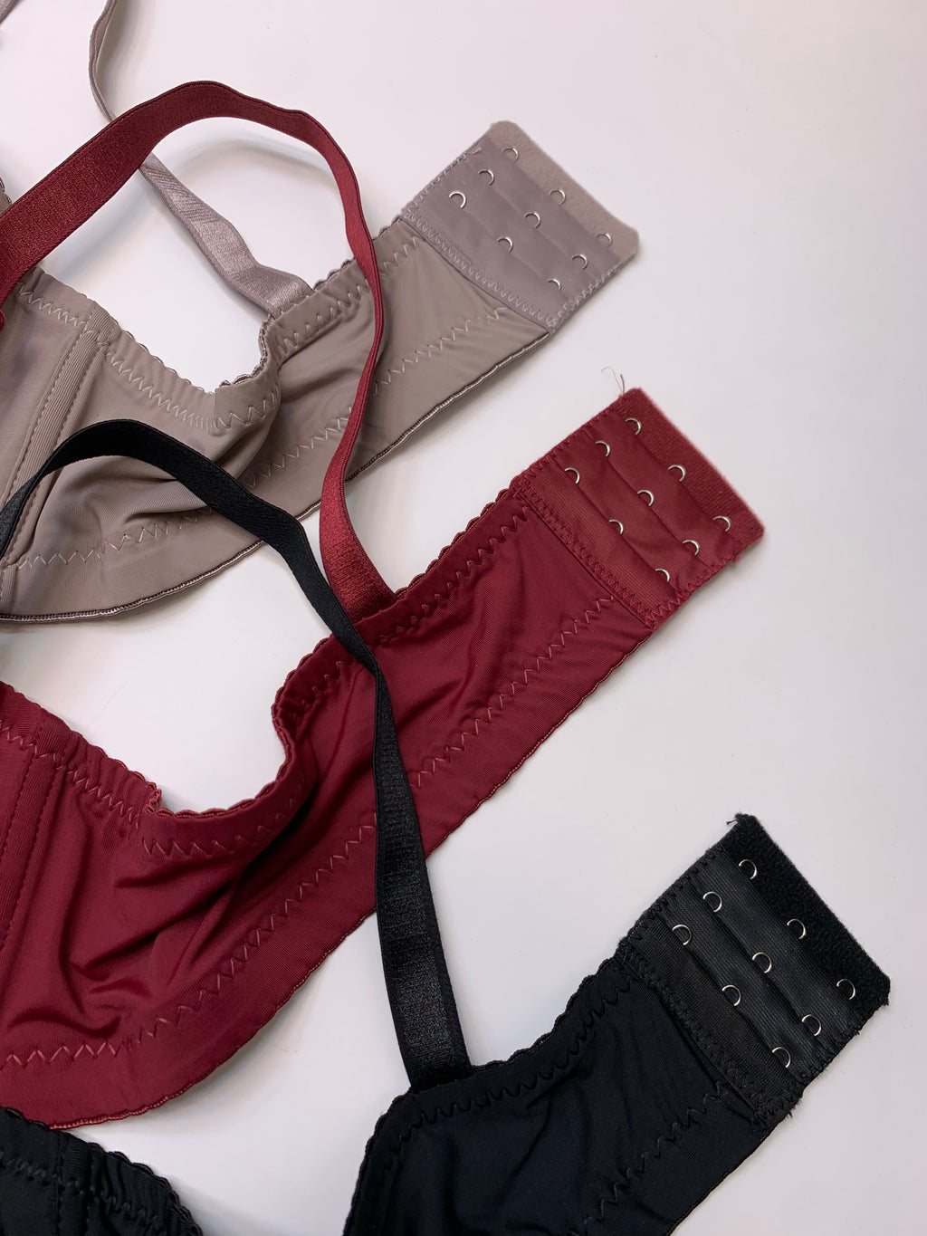 (40)B/C Elegant Padded Push-up Under Wire Bra (132)*