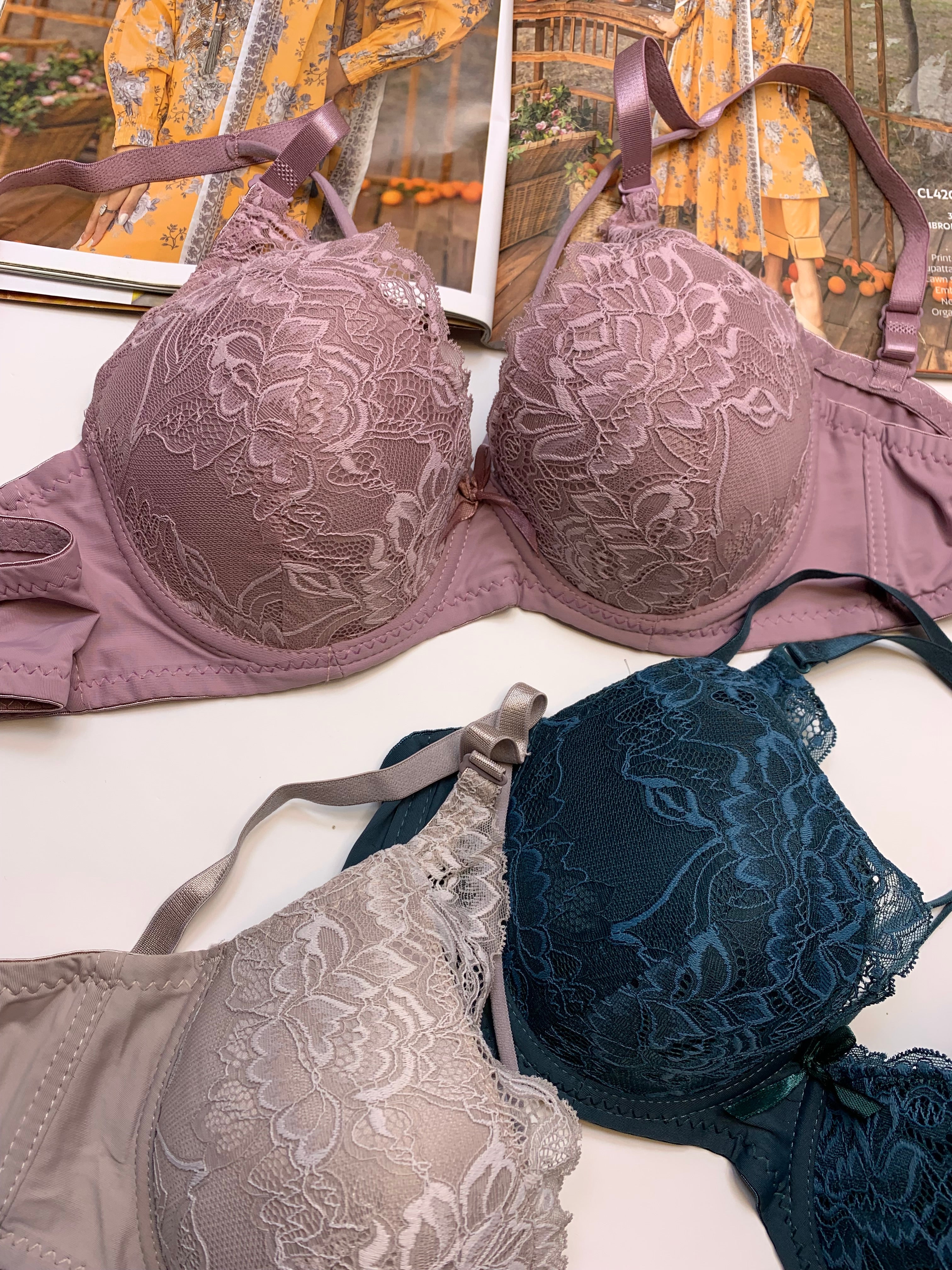 (36-40)b  Elegant Criss Cross Design Padded Pushup Wired Bra (158)*