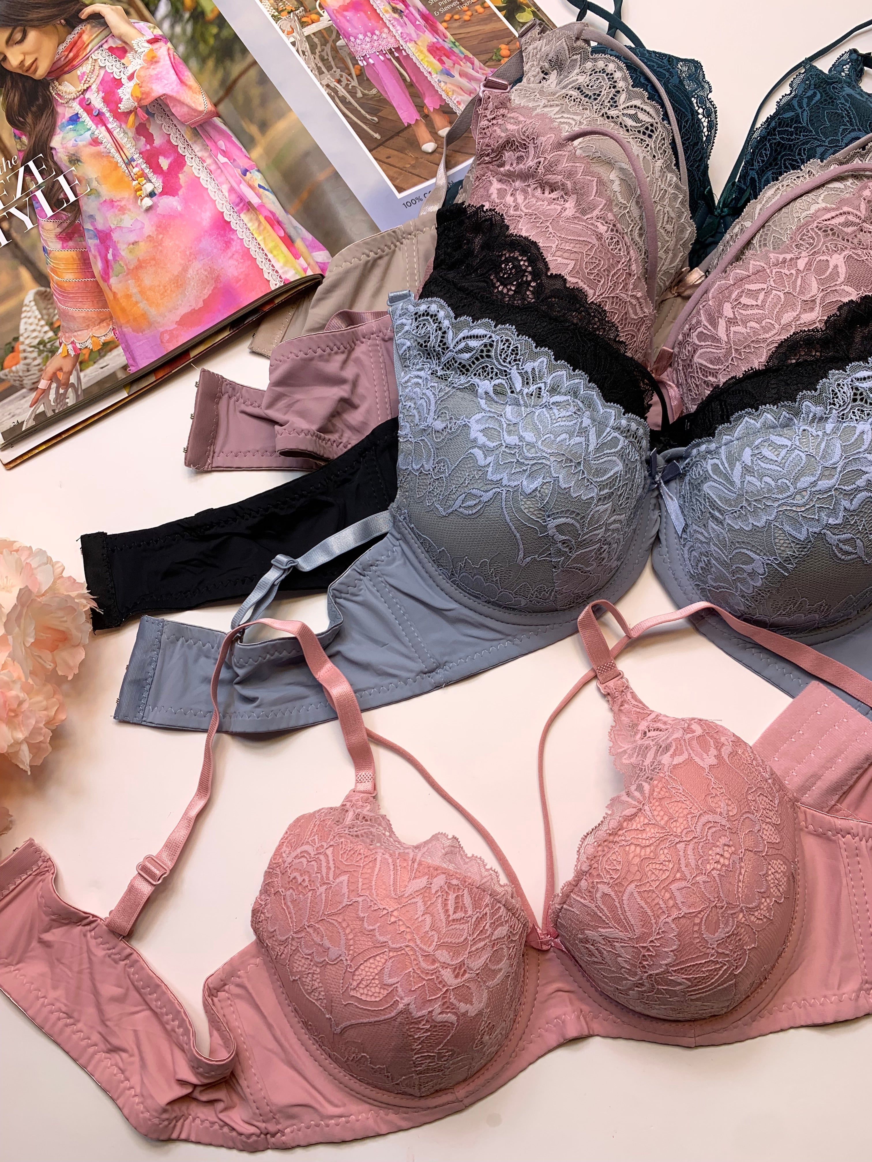 (36-40)b  Elegant Criss Cross Design Padded Pushup Wired Bra (158)*