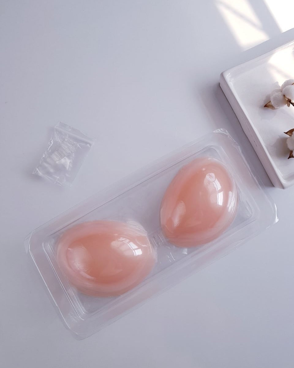 Silicone Invisible Push Up Strapless Backless Self adhesive Free Size Bra (042)*